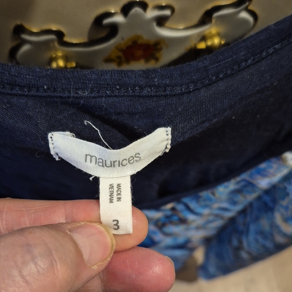 Maurices Blue Pattern Top - Picture 2 of 4